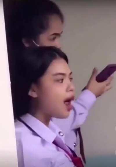 those are the kind of signals i need to figure out a girl is in to me