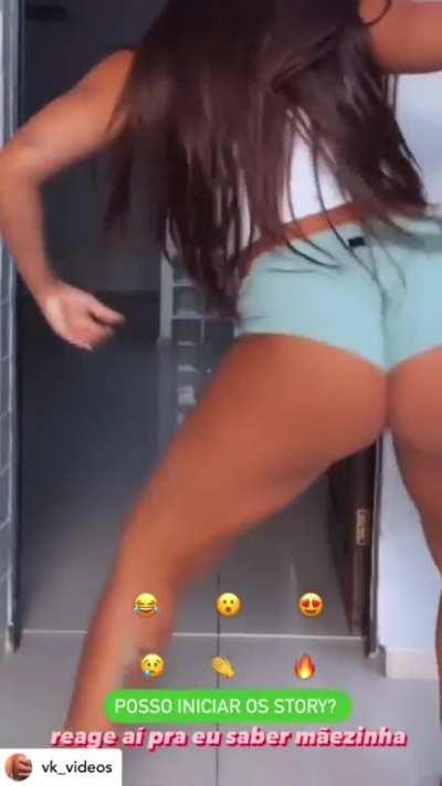 Vitória Kelly 🤤🔥