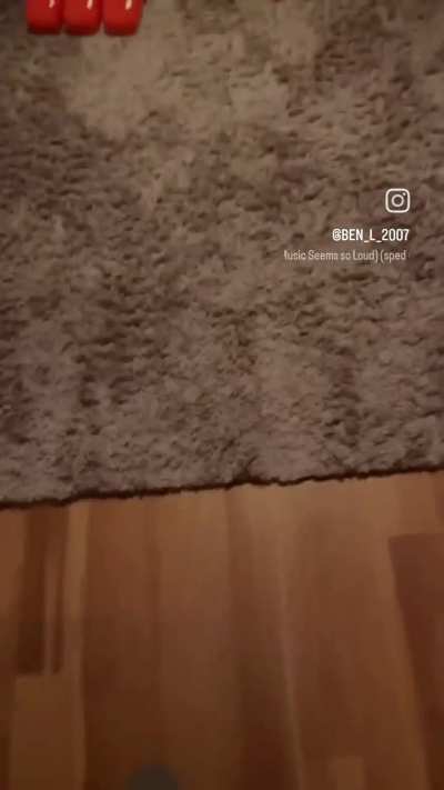 por la PTMRE!!! CALMATE DEIMOSS! NO ES REAL!!!