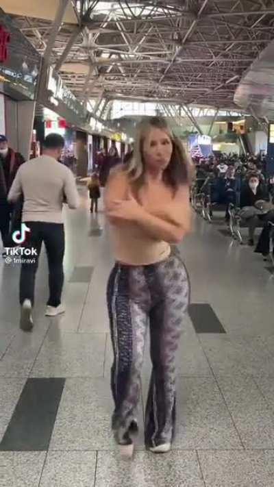 Shaking her ass in Public