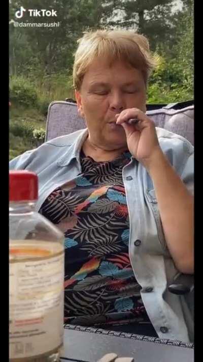 Northern Swede trying wasabi