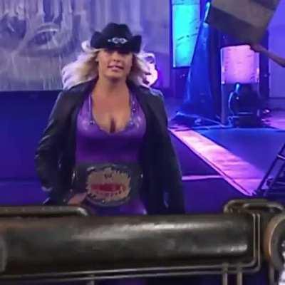 Ample chest 🍈🍈