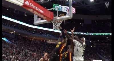 [Highlight] John Collins yells out “he ain’t that strong” after fouling Giannis only to be shoved down by Bobby Portis in a different play