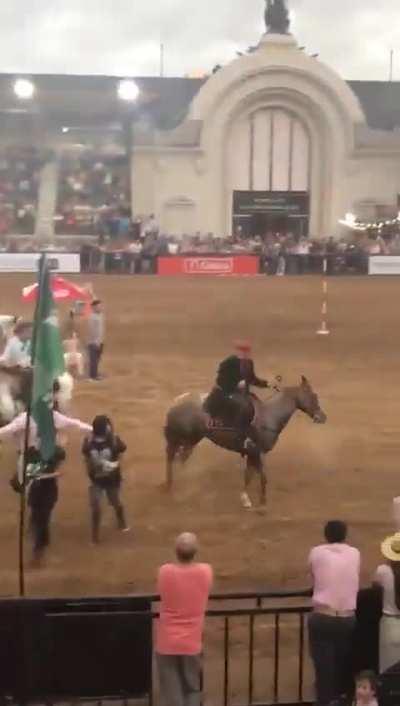 Activistas veganos en La Rural