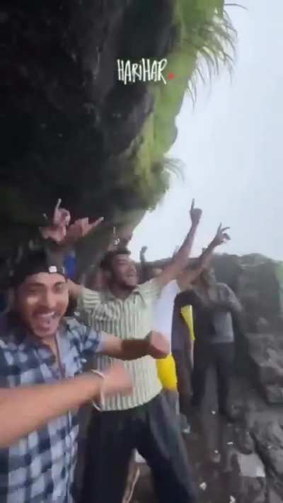 Monkey see, monkey do.