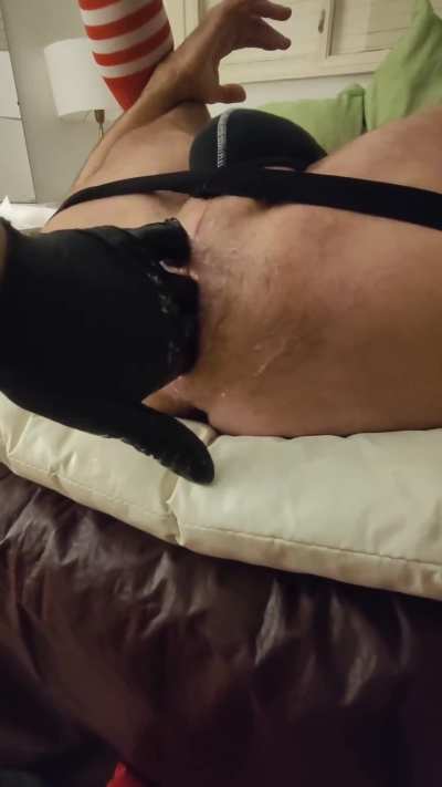 Fisting a nasty daddy 🥵🤜🏻🕳️💦