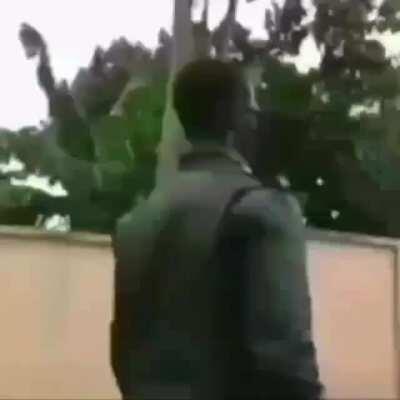 Admin captado en cámara