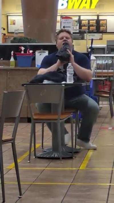 Good ol' subway bootlickin