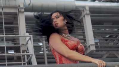 Behind the scenes Video