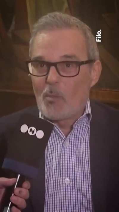 Duro como sanguche de tortuga. El ministro de Salud.