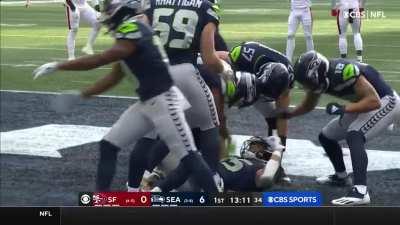 [Highlight] Today marks 73 days until the 2022 NFL Season Starts! Let’s remember this 73 yard trick play that ran for a TD by Travis Homer against the 49ers last year. Seahawks win, 30-23.