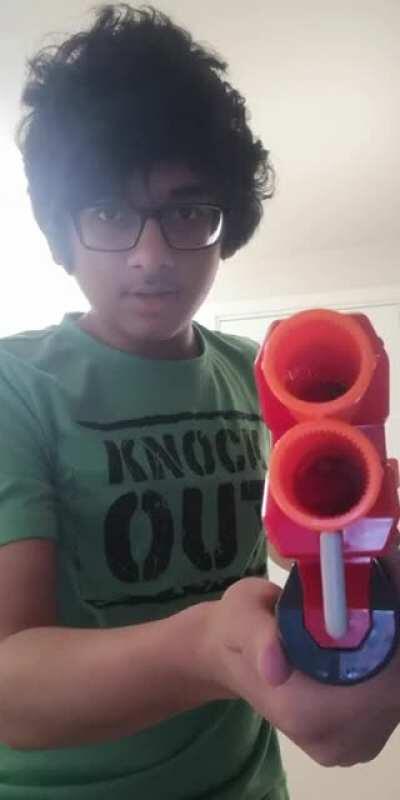 Tracctor punches Yuri