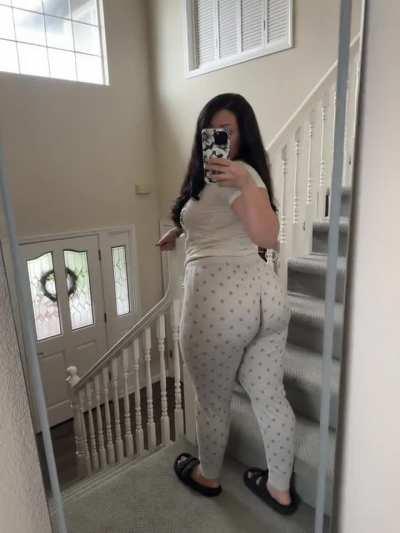 Hopefully my neighbors can’t see🙈