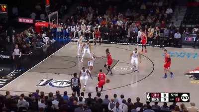 [Highlight] Zach LaVine hesi against the Nets from 2/9