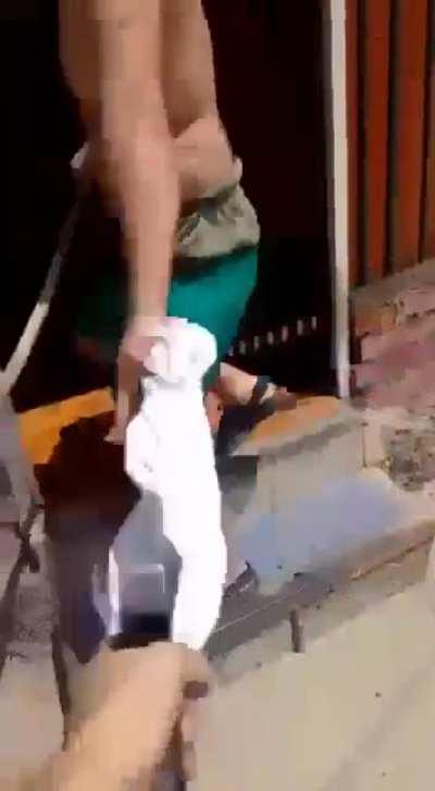 Por sacarse una foto con la Ailyn (Chile)