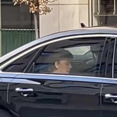 Mutti an der Ampel getroffen (nicht mein Video)