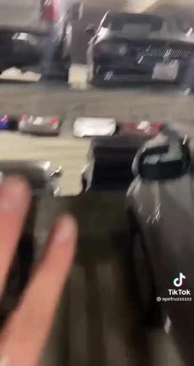 Куда делись тачки?