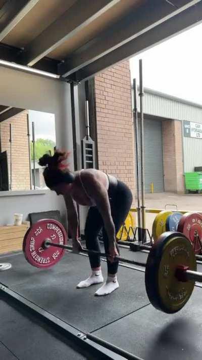 140kg moving alright! 2 weeks out 😅 