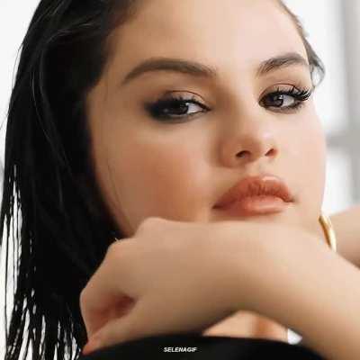 For more content about Selena and other celebs, join r/celebfuckmarryavoid