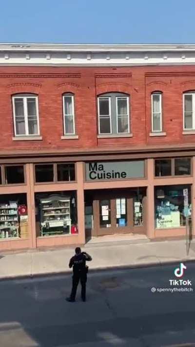 Risky attempt to avoid the police