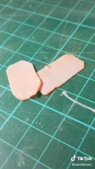 Una chica en Tik Tok hace aritos de milanesas a la napolitana