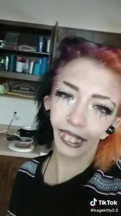 Sid from Ice Age going through that emo phase