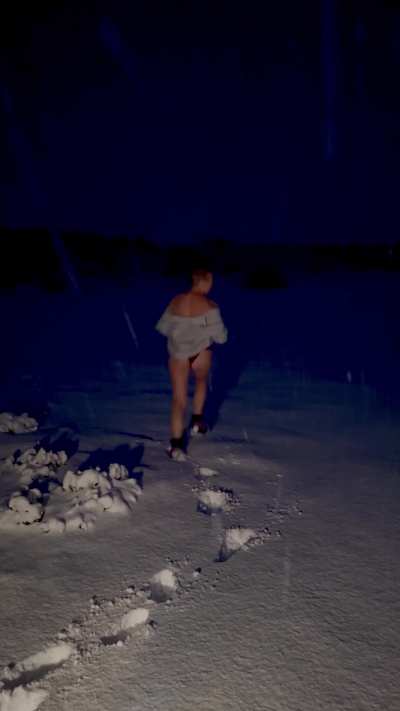 Sexy moms love snow days