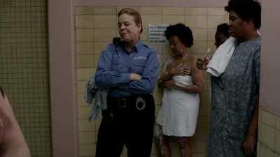 Kimiko Glenn - Orange is the New Black S02E08 (2014)