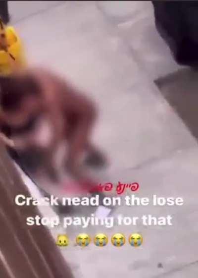 Crack head tries to rape woman while cammer films and laughs