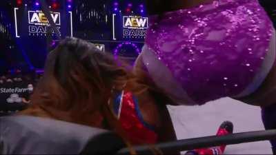 Queen Aminata stinkface