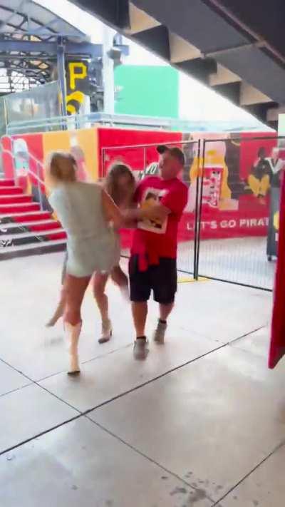 Brawl between a group of ladies at last night's Morgan Wallen concert at PNC Park in Pittsburgh. A port-o-potty cage match! The One Night At A Time tour continues later for Morgan's run at PNC Park.