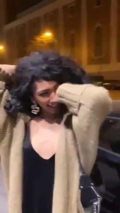 HMC While I Show You a Trick