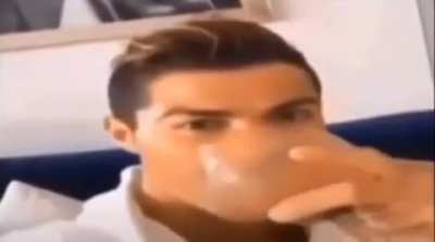Ronaldo drinking meme