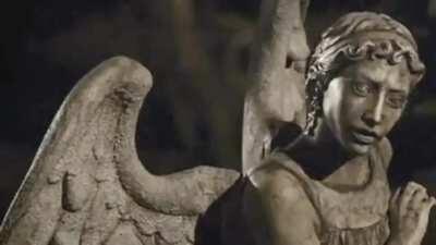 Doctor Who Weeping Angel 10 min loop 1 head turn