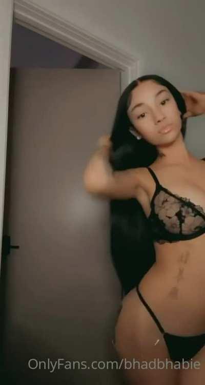 CHECK COMMENTS FOR HER MEGA 📂👇