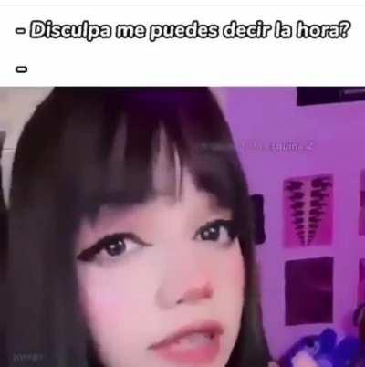 Touch and hold a clip to pin it. Unpinned clips will be deleted after 1 hour.