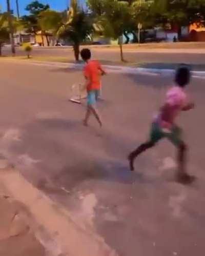 ¡𝙎𝙤𝙨𝙩𝙚́𝙣 𝙈𝙞 𝙏𝙤𝙧𝙤 𝙍𝙤𝙟𝙤!