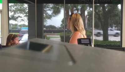 Karen going crazy in an Enterprise employee with her 6 year old daughter - South Florida