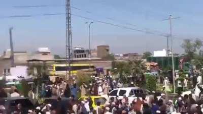 A truck carrying flour looted in Peshawar, Pakistan as the country faces it's worst economic and political crisis since formation and is on the verge of default. Former PM Zulfiqar Ali Bhutto famously said: Pakistanis will eat grass, go hungry but will ma