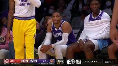 [Highlight] WB fouls out on this play