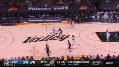 [Highlight] Cousins picks it from CP3 and takes it coast to coast for the score!