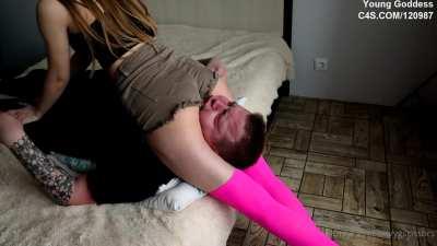 Young Goddess - Reverse Pulsating HS KO