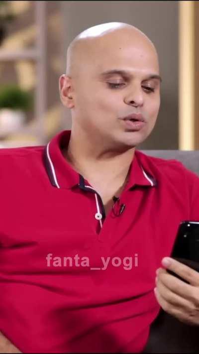 Jinks Destroying the interviewer