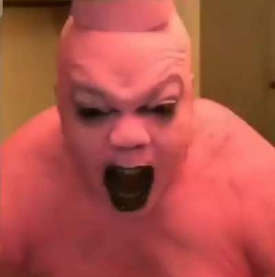 Ahh hell nauh what the spaschrik doing to the spunch