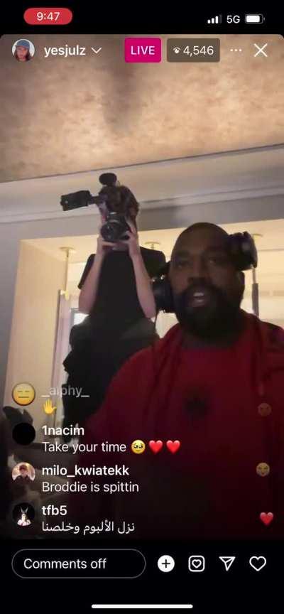 Kanye going crazy on this insta live 😳