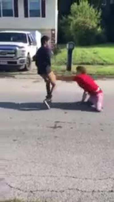 Kid removes prosthetic legs and still whoops ass