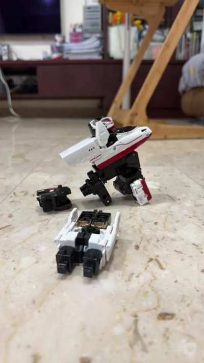 Shinkalion SRG Stop Motion from Robot to Train