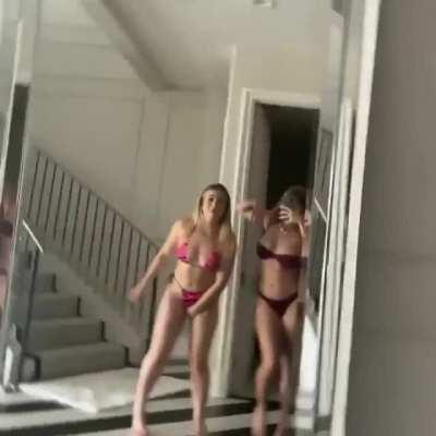 LexeeSmith2 - Video #8565