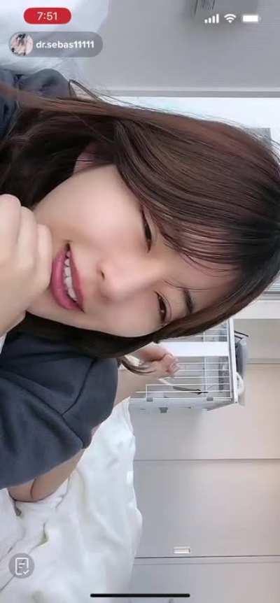 Interlocking toes foot fetish foot job motion pretend your dick was between her feet asian