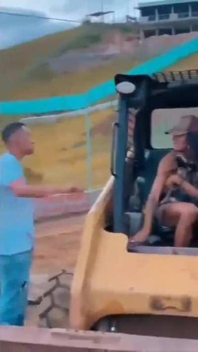 laura saenz will stroke it anywhere 🍆🍆🍆💭💭💭